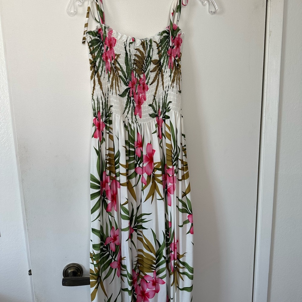 Floral Hawaiian maxi dress